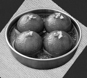 Gulab Jamun ( 4 Psc )