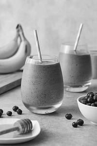 Blueberry Banana Smoothie
