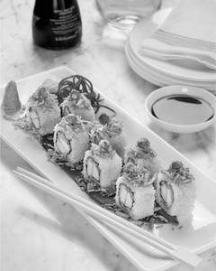 Dynamite Prawns Roll