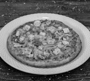 Paneer and onion pizza