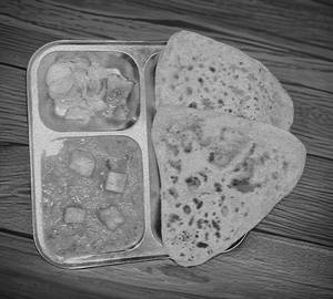 Matar Paneer With 2 Paratha