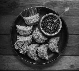 Chicken Kurkure Momos
