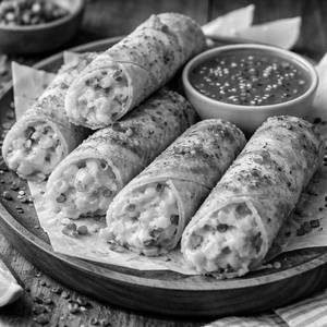 Cheesy Corn Crunch Roll
