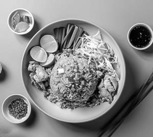 Khao Pad Gai ( Thai Chicken Fried Rice )