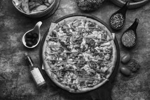 Chicken Tikka Pizza
