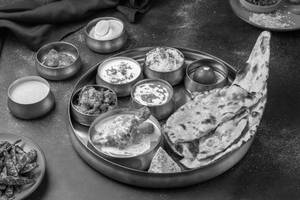 Amritsari Grand Non-Veg Thali