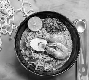 Khao Soi Kung ( Northern Thai Prawn Curry Noodles )