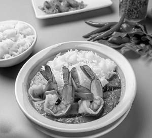 Pad Phed Kung ( Thai Red Curry Prawn Stir-fry With Steamed Rice )