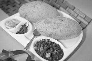 Chola Bhatura