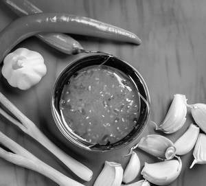 Thai Sweet Chilli Garlic Sauce (50 Ml)