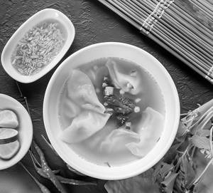 Kiew Nam Veg ( Thai Veg Wonton Soup )
