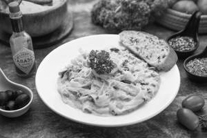 Fettuccine Alfredo Alla Crema