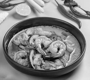 Gaeng Daeng Kung ( Thai Prawn Red Curry )