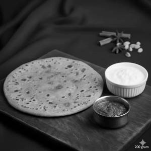 Aloo paratha with curd