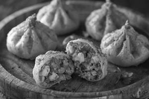 Chatpata Paneer Pan Fried Momos