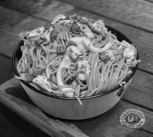 Veg Panner Schezwan Noodle