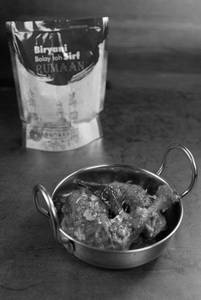 Achari Chicken With 2 Rumali Roti