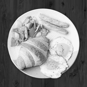 Croissant Breakfast Platter Non Veg