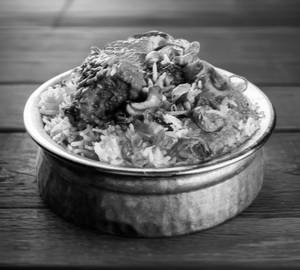 Veg fried rice with mutton kosa[3pic]