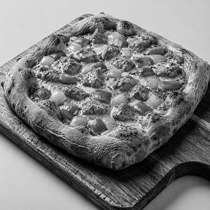 Butter Chicken Pizza