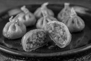 Veg Schzewan Fried Momos