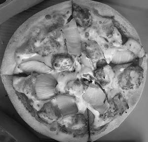 Paneer Onion Pizza