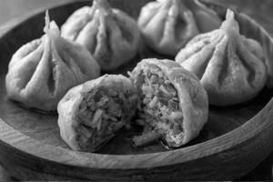 Veg Schzewan Pan Fried Momos