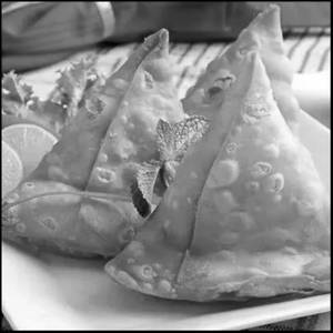 Samosa 2 Nos