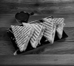 Cheese corn grilled sandwich