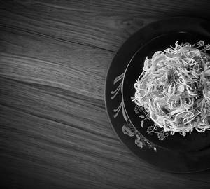 Veg Hakka Noodles