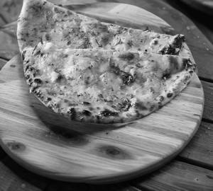 Garlic naan