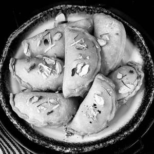 Gujiya