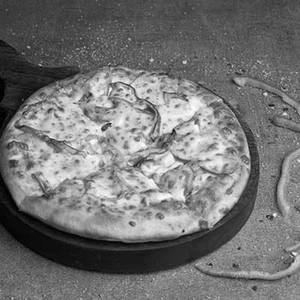 Crisp Capsicum Pizza