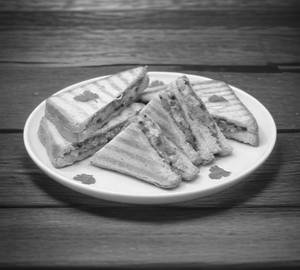 Veggies charge sandwich