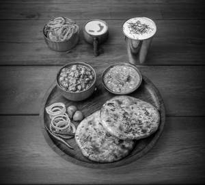 Aloo Kulcha And Mix Kulcha With Chole