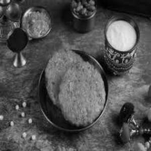 Sabudana Vada With Lassi 80 ml