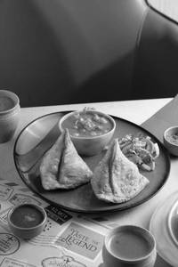 Ragda Samosa (2 Pcs)