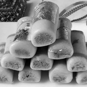 Khoya Roll