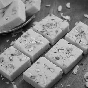 Khoya Kesar Burfi