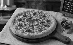 Chatpata Paneer Pizza