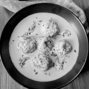 Malai Kofta With White Gravy