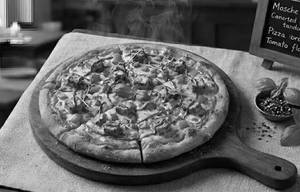 Tandoori Paneer Pizza