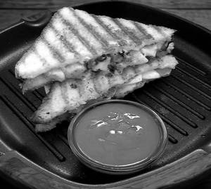 Veg  grilled sandwich