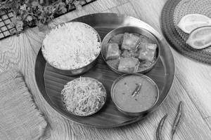Paneer Butter Masala (4 Pcs) Mini Thali