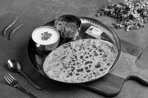 Paneer Paratha (atta)