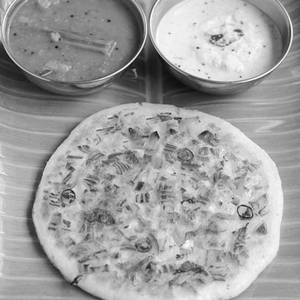 Onion Uttapam