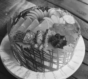 Fresh Fruits Cake