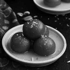 Gulab Jamun ( 250 Gm )