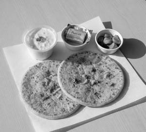 2 aloo pyaaza paratha special combo