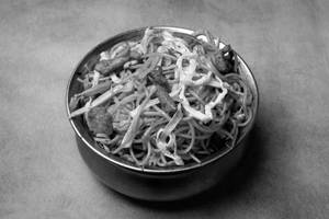 Schezwan Chicken Noodles [Full]